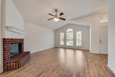6002 Cohoke Drive, Arlington, TX 76018 - Photo 4