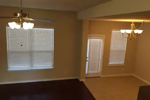 243 Sherburne St, Lewisville, TX 75067 - Photo 2