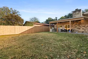 8629 Baumgarten Dr, Dallas, TX 75228 - Photo 30