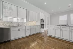 101 Decker Ct, Irving, TX 75062 - Photo 14