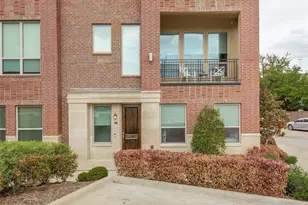 101 Decker Ct, Irving, TX 75062 - Photo 2