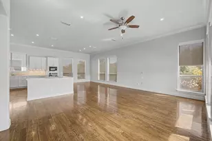 101 Decker Ct, Irving, TX 75062 - Photo 10