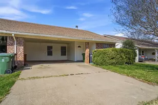 2318 Lindblad Ct, Arlington, TX 76016 - Photo 1