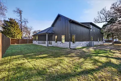 114 Castlewood Road, Enchanted Oaks, TX 75156 - Photo 4