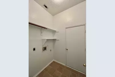 875 Shoal Creek Drive, Arlington, TX 76001 - Photo 18