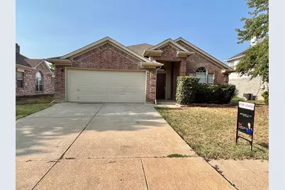 875 Shoal Creek Drive, Arlington, TX 76001 - Photo 1