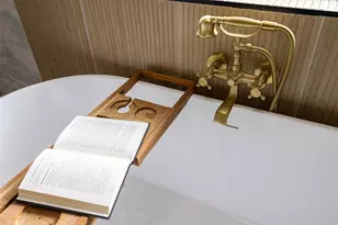 10544 Cox Ln, Dallas, TX 75229 - Photo 18