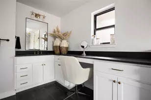 10544 Cox Ln, Dallas, TX 75229 - Photo 20