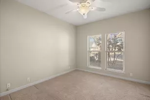 211 Turner Cir, Granbury, TX 76048 - Photo 18