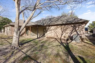 211 Turner Cir, Granbury, TX 76048 - Photo 28