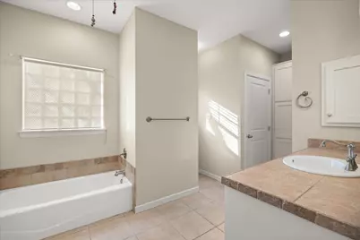 211 Turner Circle, Granbury, TX 76048 - Photo 16