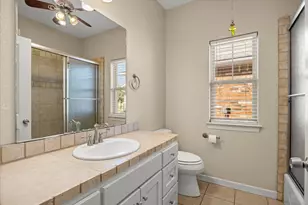 211 Turner Cir, Granbury, TX 76048 - Photo 20