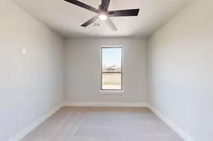 2339 4th St, Grand Prairie, TX 75051 - Photo 18