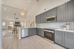 4145 Briar Hill Dr, Grand Prairie, TX 75052 - Photo 8