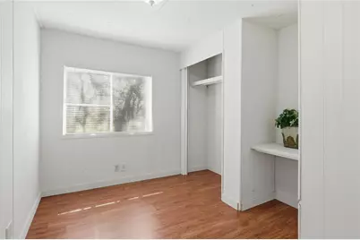 1329 Fox Hollow Court, Pelican Bay, TX 76020 - Photo 10