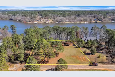 568 Lake Gladewater Drive, Gladewater, TX 75647 - Photo 2