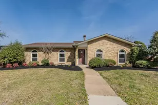 714 Woodlawn Ln, Grand Prairie, TX 75052 - Photo 1