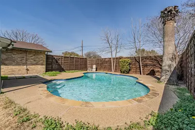 714 Woodlawn Lane, Grand Prairie, TX 75052 - Photo 24