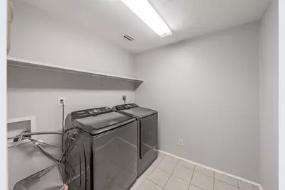 714 Woodlawn Lane, Grand Prairie, TX 75052 - Photo 12