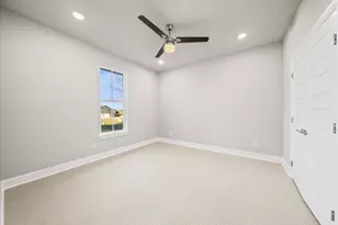 6421 Starlight Ranch Rd, Godley, TX 76044 - Photo 32