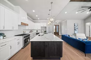 6421 Starlight Ranch Rd, Godley, TX 76044 - Photo 10