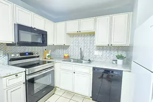 5563 Richardson St, Fort Worth, TX 76119 - Photo 4