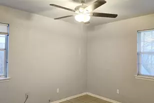 5563 Richardson St, Fort Worth, TX 76119 - Photo 12