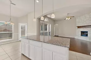 909 Foxtail Dr, Mansfield, TX 76063 - Photo 6