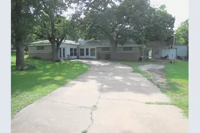 209 Breckenridge Highway, Ranger, TX 76470 - Photo 2