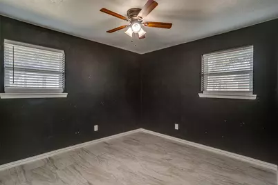 1905 Chattanooga Drive, Bedford, TX 76022 - Photo 32