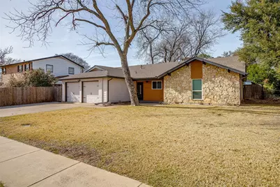 1905 Chattanooga Drive, Bedford, TX 76022 - Photo 2