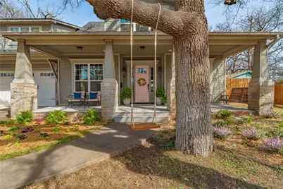 907 Cherry Street, Graham, TX 76450 - Photo 2