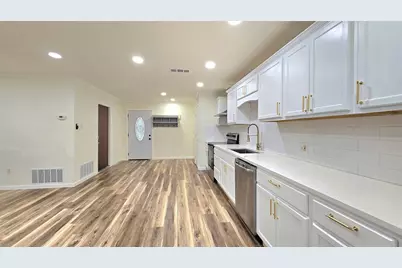 1410 Chinook Drive, Arlington, TX 76014 - Photo 2