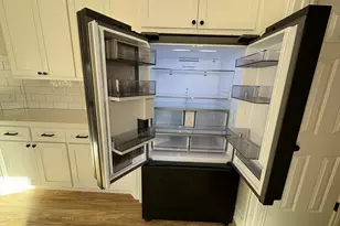 2801 Country Villa Cir, Carrollton, TX 75006 - Photo 12