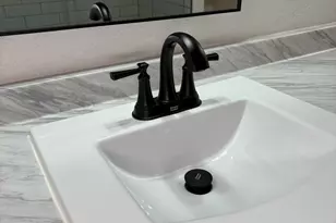 2801 Country Villa Cir, Carrollton, TX 75006 - Photo 22