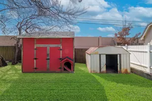 709 Raywood Dr, Grand Prairie, TX 75052 - Photo 16