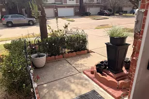 4353 Annesley Ln, Irving, TX 75062 - Photo 14