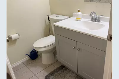 4353 Annesley Lane, Irving, TX 75062 - Photo 10