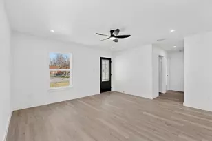 8650 Comer Dr, Dallas, TX 75217 - Photo 8