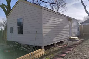 3827 Biglow Dr, Dallas, TX 75216 - Photo 10