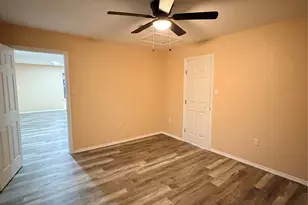 3827 Biglow Dr, Dallas, TX 75216 - Photo 8