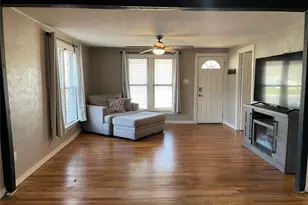 110 S Hubbard St, Alvord, TX 76225 - Photo 22