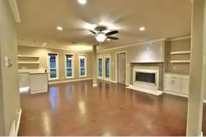 6003 Oakwood Court, Granbury, TX 76049 - Photo 6