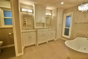 6003 Oakwood Ct, Granbury, TX 76049 - Photo 12