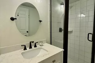 408 E Akard St, Weatherford, TX 76086 - Photo 26