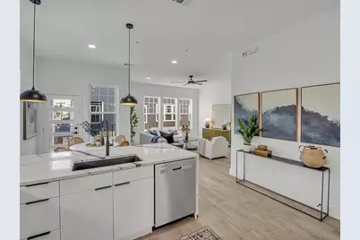 631 N Tyler Street #203, Dallas, TX 75208 - Photo 12