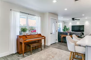 1114 Osceola Trail, Carrollton, TX 75006 - Photo 4