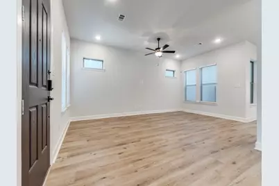 608 Aspen Valley Lane, Dallas, TX 75208 - Photo 6