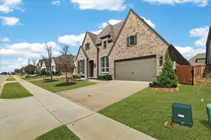 4116 Sandbrock Pkwy, Aubrey, TX 76227 - Photo 2