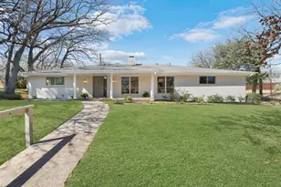 1306 Driftwood Dr, Euless, TX 76040 - Photo 1